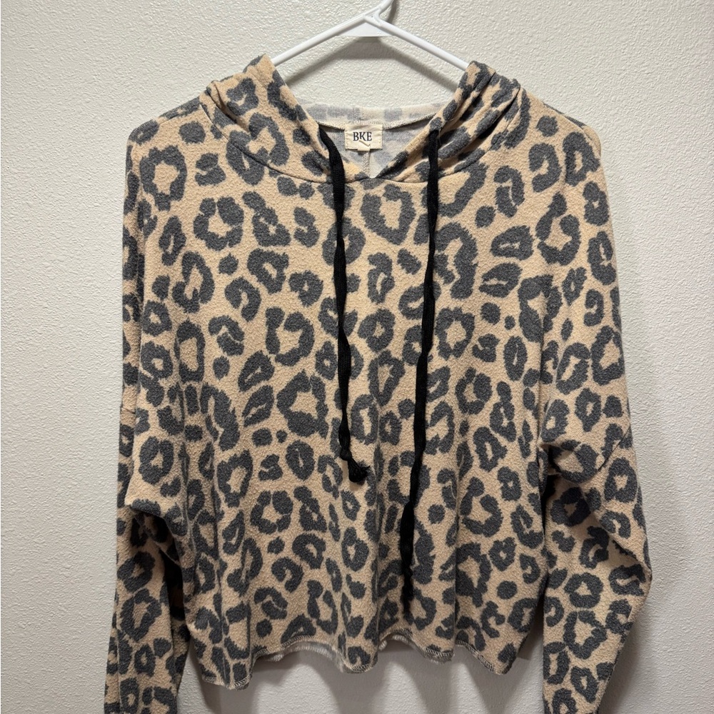 BKE Women's Leopard Print Hoodie - Tan and Black